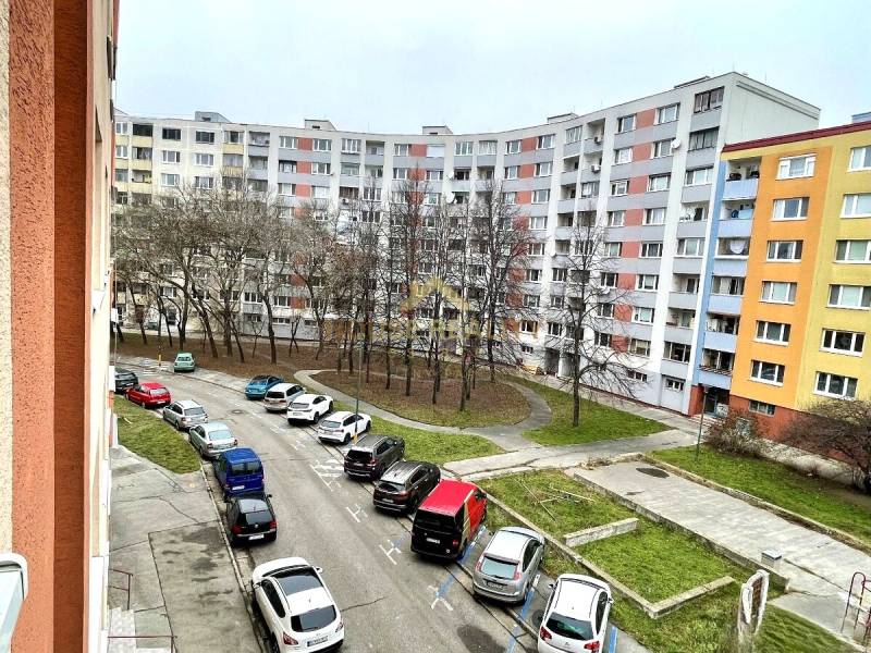 Prenájom štýlový 3 izbový byt, Haanova ulica, Bratislava V. Petržalka